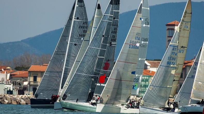 Yacht Club: domenica Tutti a Vela