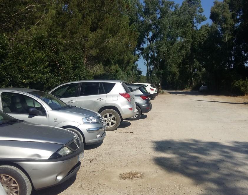 Il parcheggio nella zona della Canova preso di mira dai ladri