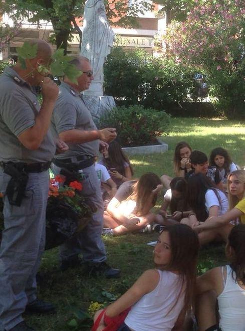 Una lezione anti rogo per duecento bimbi Forestale in cattedra 