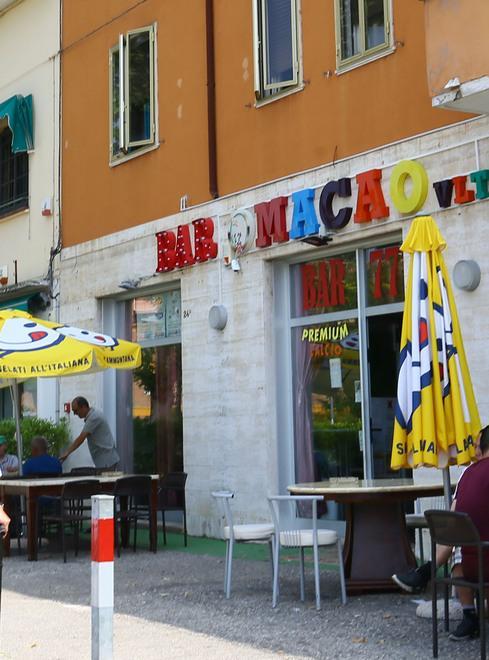Basta rumori dai bar Scattano le multe per i locali irregolari 