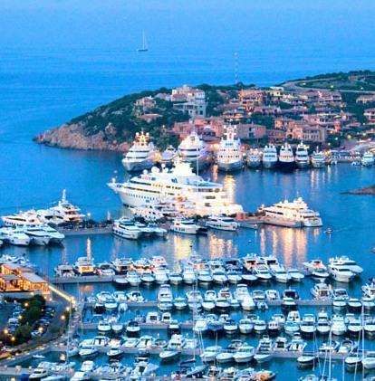 La Marina del futuro: meno ormeggi più maxi yacht