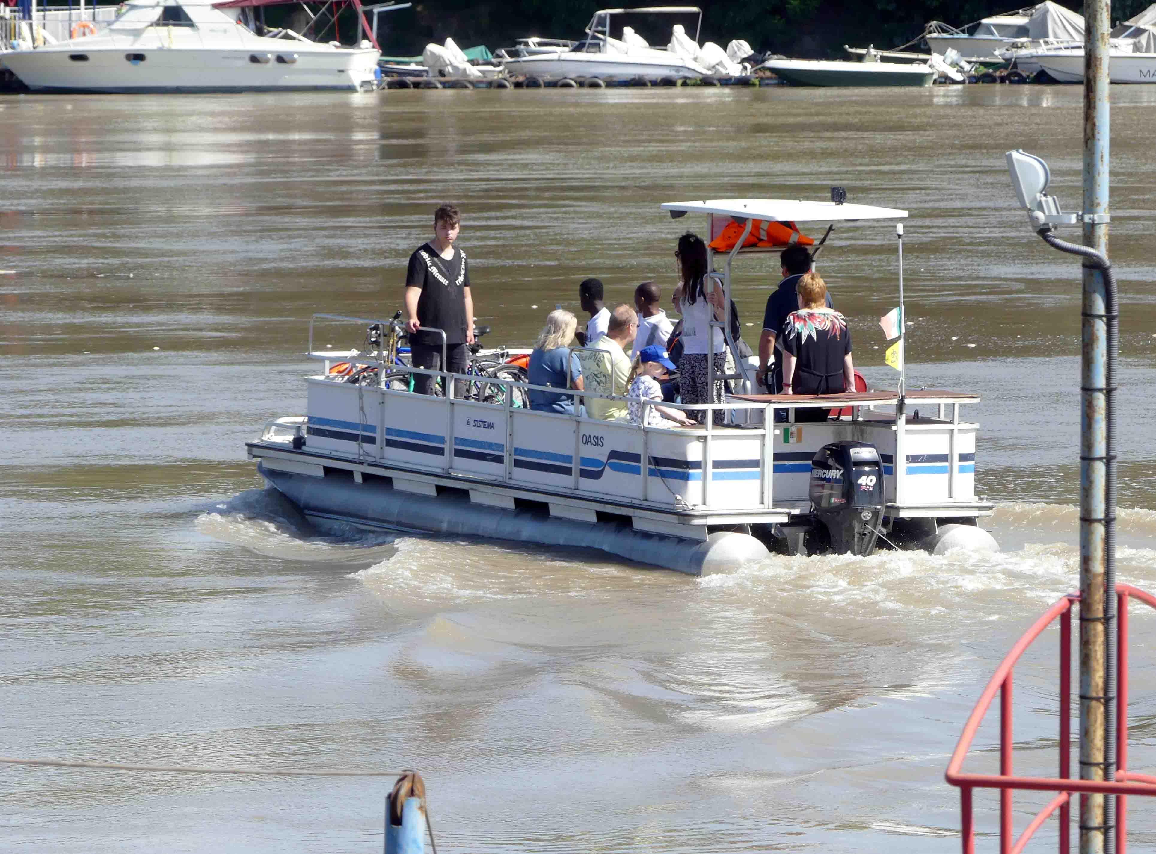 Traghetto sul Po, nuovi orari per i viaggi nel fine settimana 