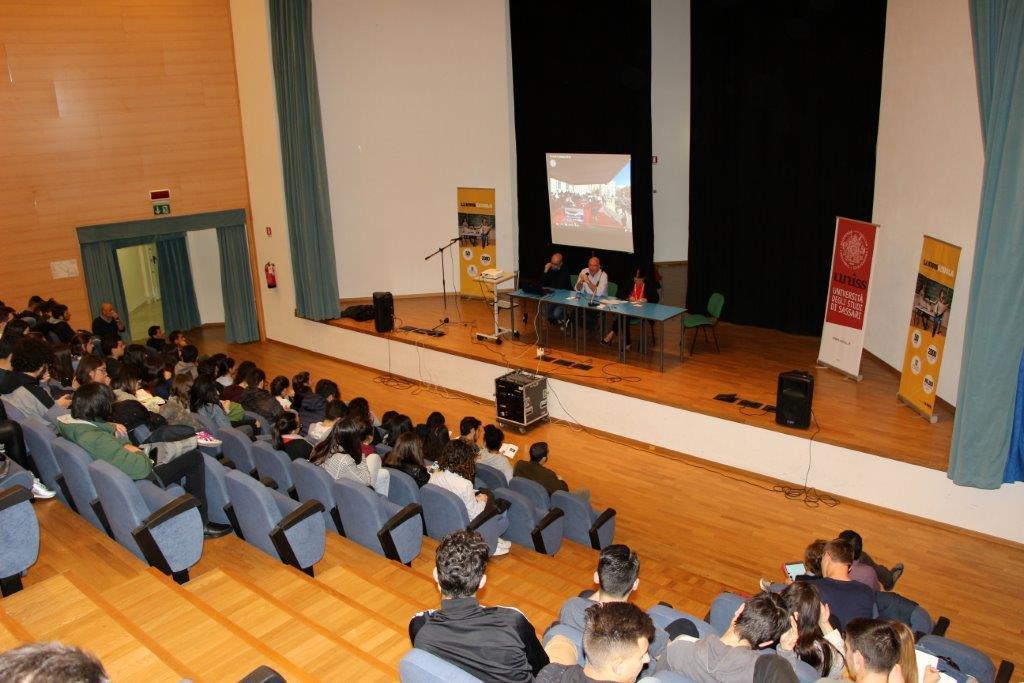 Una lezione all'università di Sassari