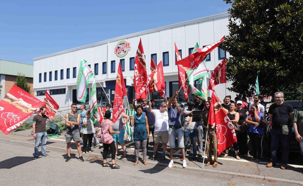 Nuova Castelli, sciopero per il contratto aziendale