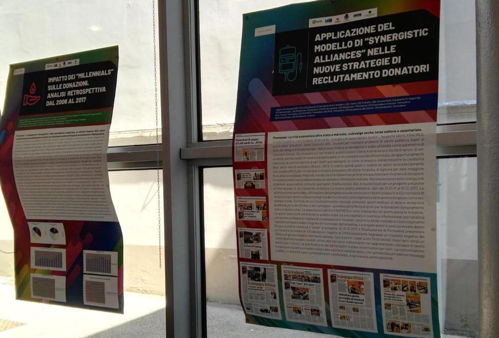  Poster con articoli del Tirreno dedicati ai donatori di sangue