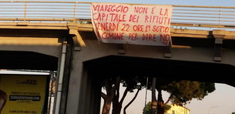 Cattivo odore in città Oggi la manifestazione di chi dice basta 