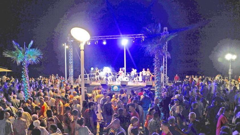 Notte blu, tanta musica degustazioni e spettacoli