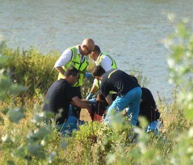 Annega a 12 anni davanti a zio e cugino 