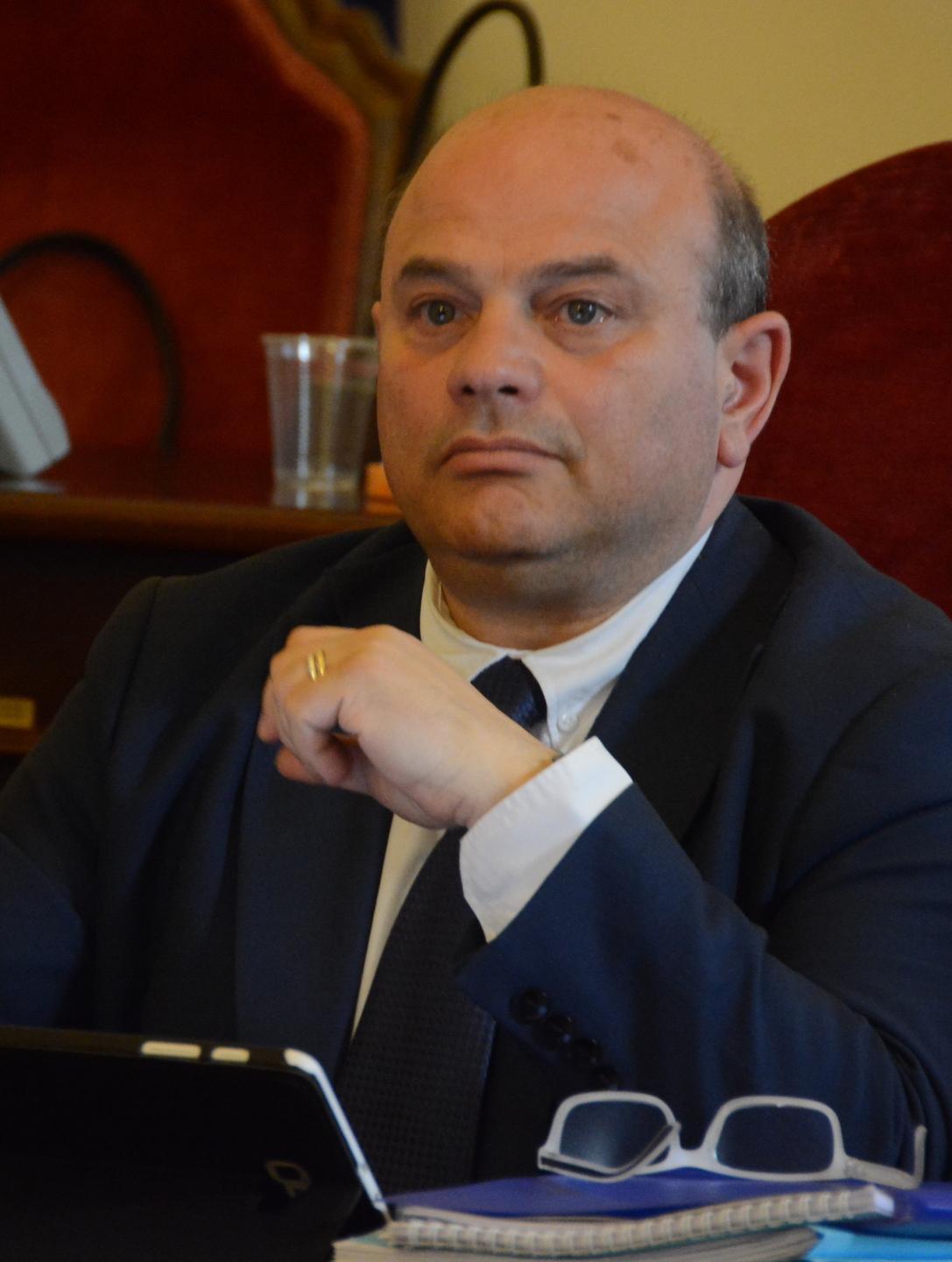 Sirio 2, lo “scontro” ora si sposta dentro il Pd 