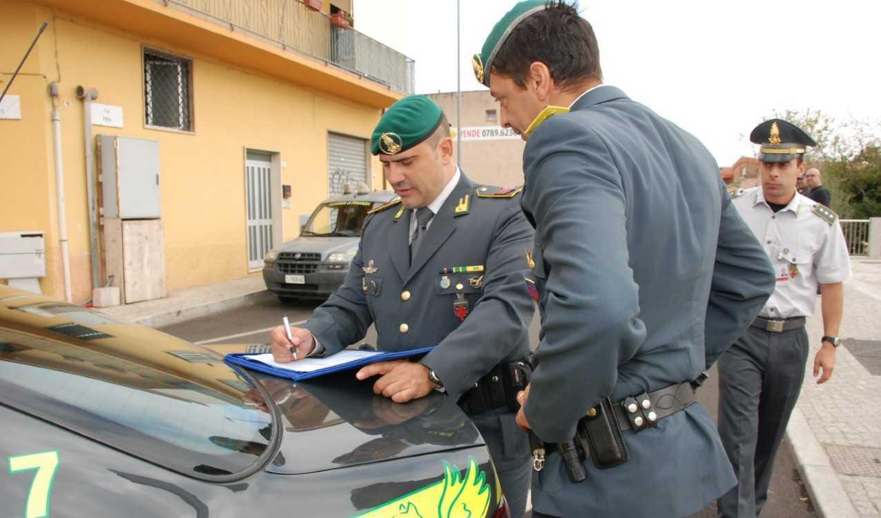 Blitz nei centri scommesse fioccano multe e sequestri 