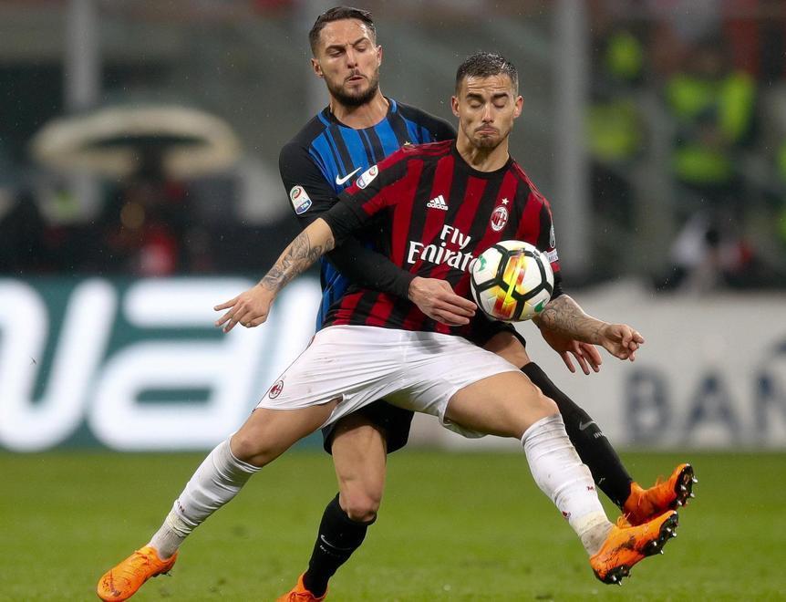 Ansia Milan, il mercato per ora è bloccato 