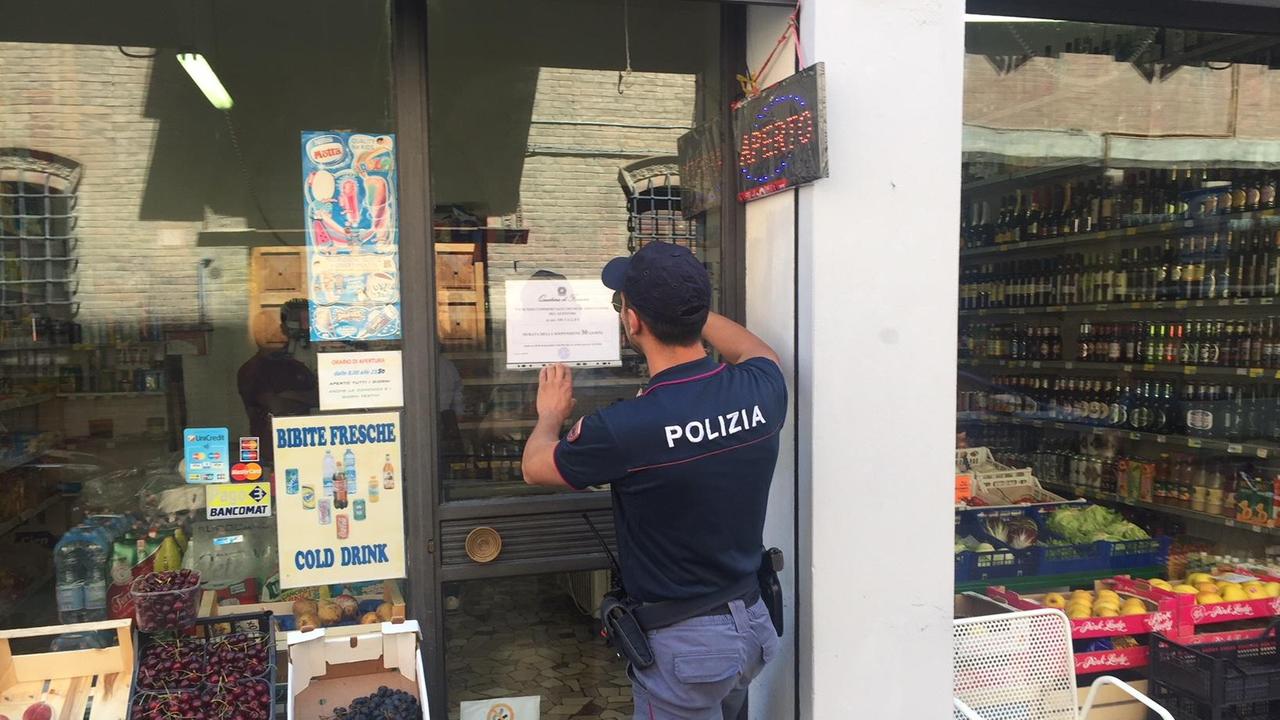 Il minimarket di via Ariosto