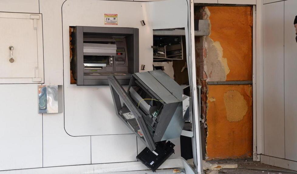 Presa una banda dell’Est specializzata nei furti ai bancomat 