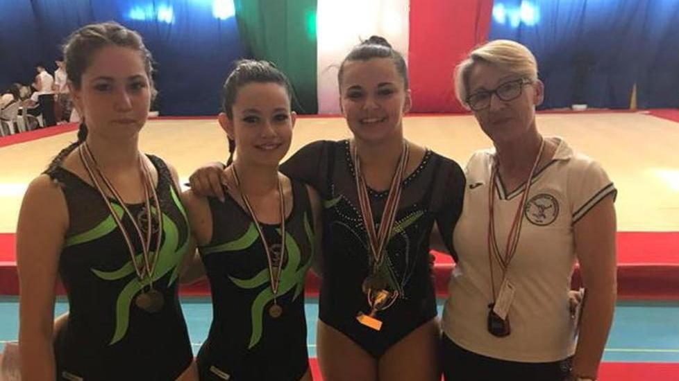 Sul podio le atlete di Asd Ginnastica Ponsacco