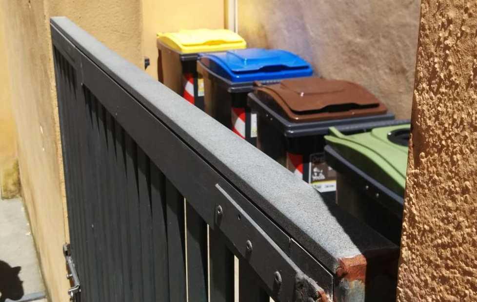 Rifiuti porta a porta Aperta postazione per i non residenti
