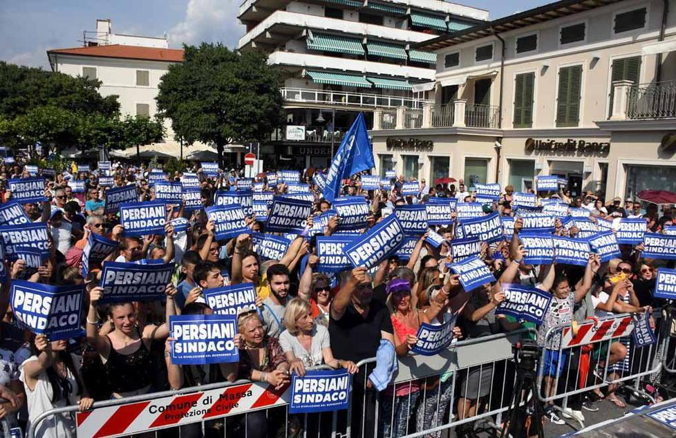 In duemila acclamano Salvini 