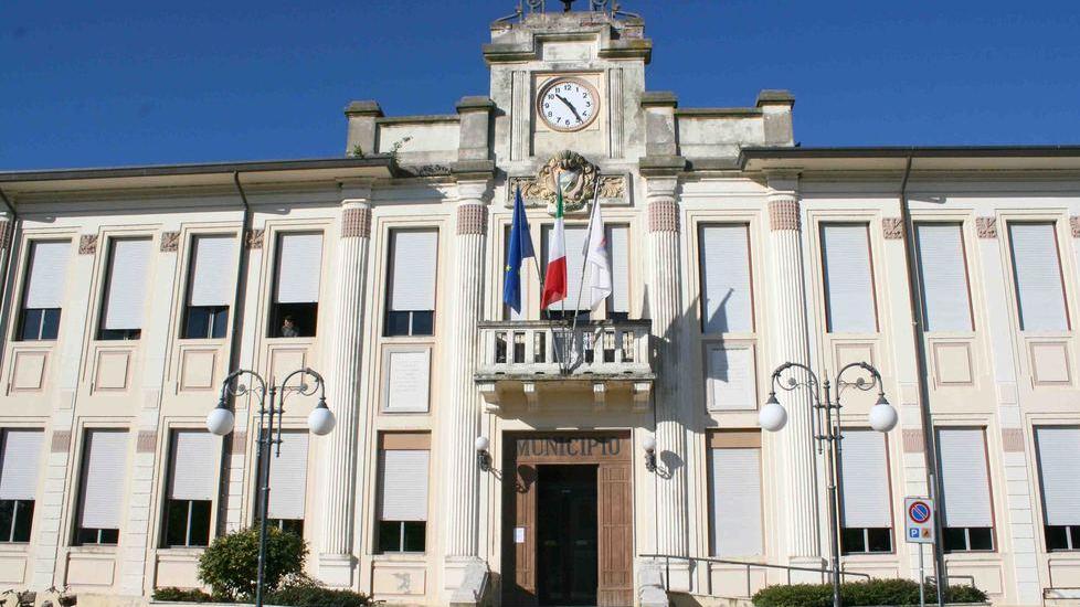 Conti e delibere L’opposizione scrive al prefetto