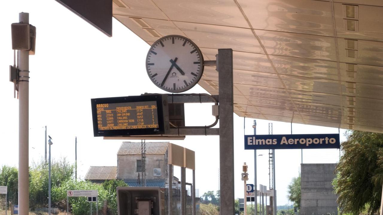 I cartelloni che segnalano gli orari di partenza dei treni (foto Mario Rosas)