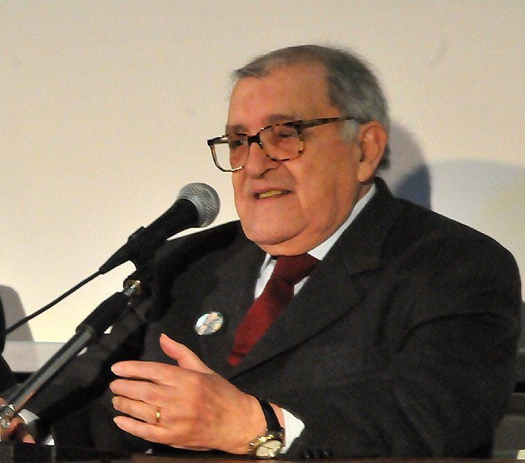 Manlio Brigaglia
