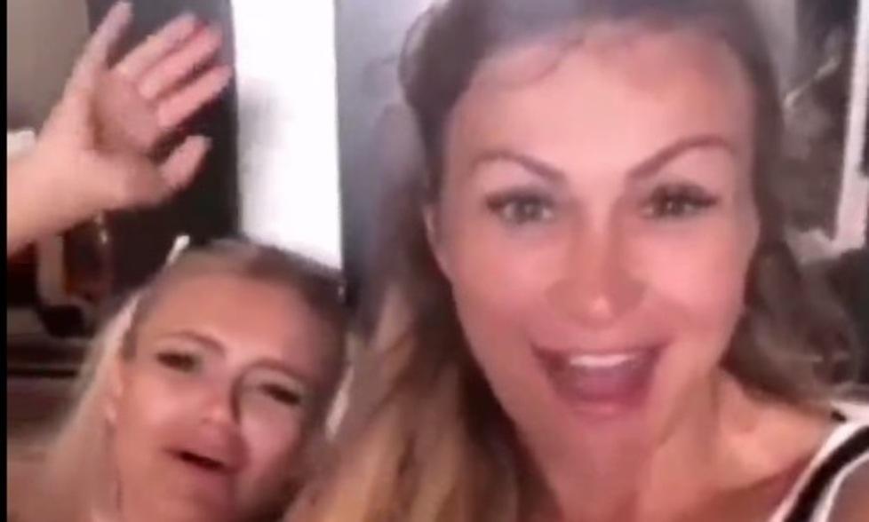 Eva Henger: insultata in un bagno a Forte dei Marmi