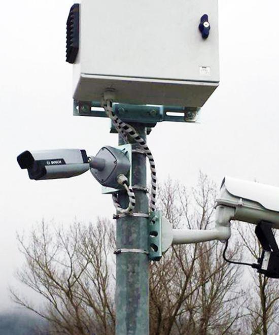 Casalgrande, prime cinque telecamere che leggono le targhe nell’area ceramica 