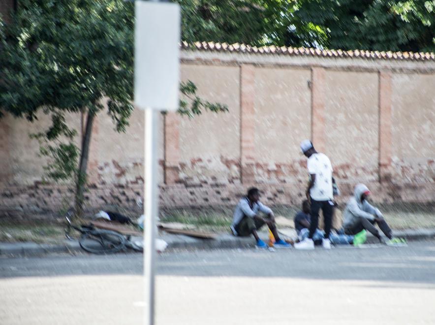 Modena, ferisce alla testa il rivale con un cacciavite 