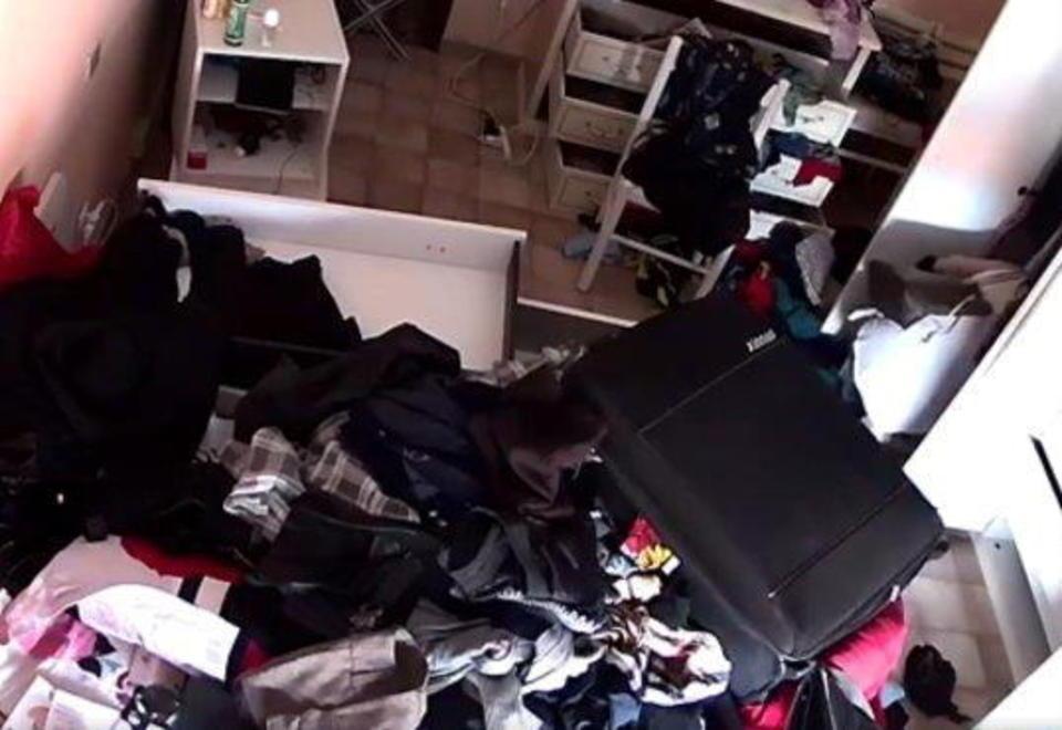 Rubano in casa, riprese dalle telecamere 