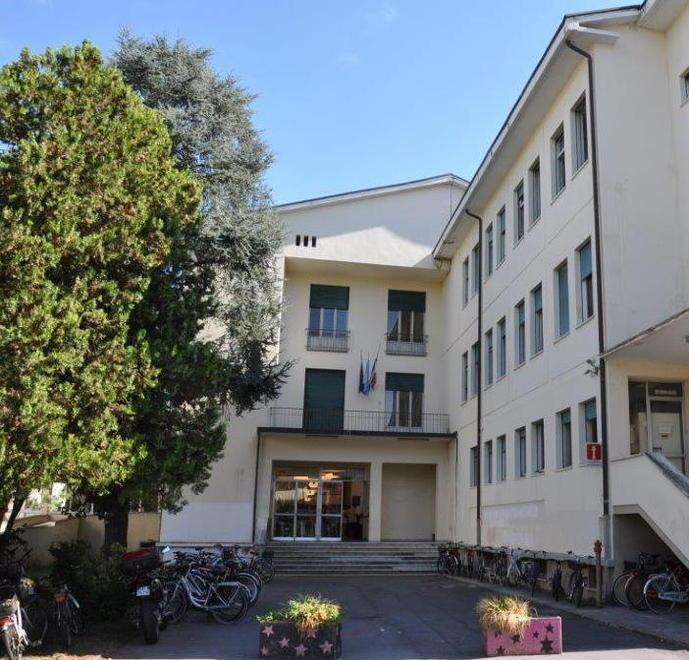 Ricostruire l’edificio principale