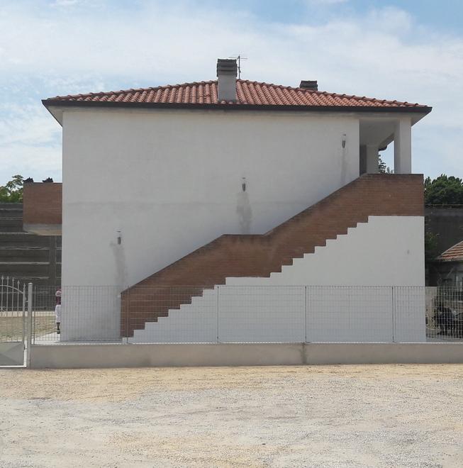 Rifugiati, più concorrenza e un centro in via Modena 