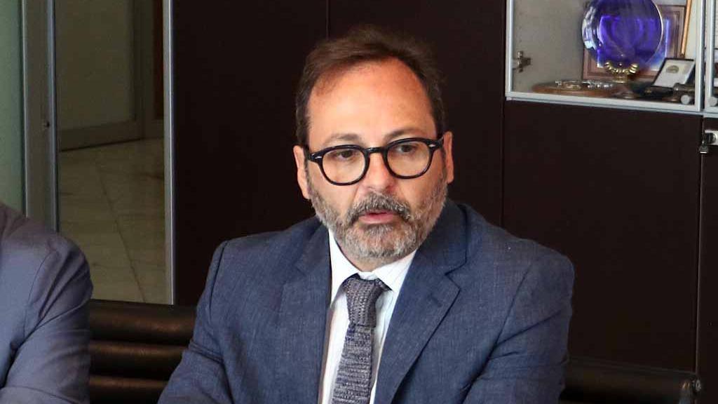 La Lega irrompe in aula a Massa: otto seggi