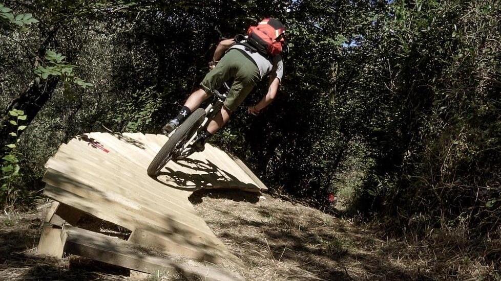 Pista per bikers nel verde lasciata in dote da Bmc