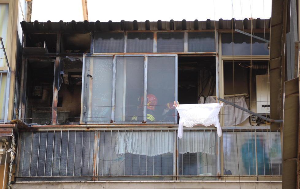 Mansarda a fuoco con 4 intossicati 