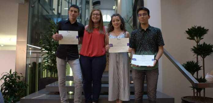 Guilcer, tre studenti con la valigia 