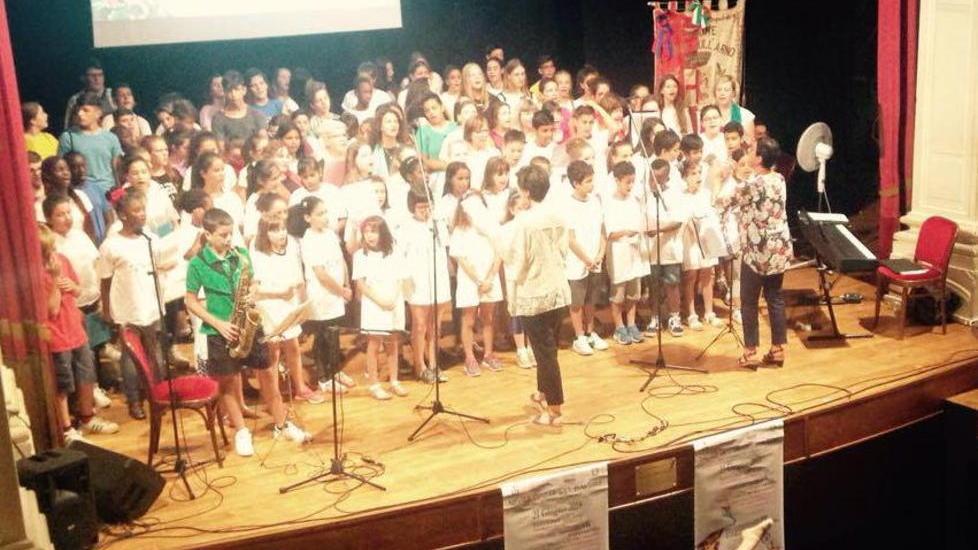 Convegno al teatro e cena sul lungarno