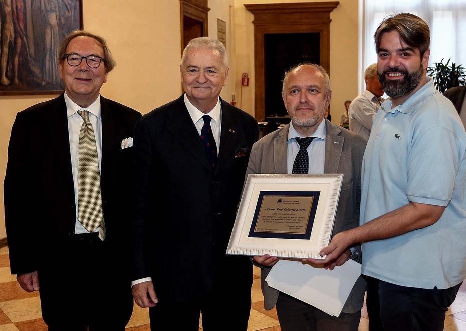 Ferrara abbraccia Gabriele Achilli per i 60 anni di sport 