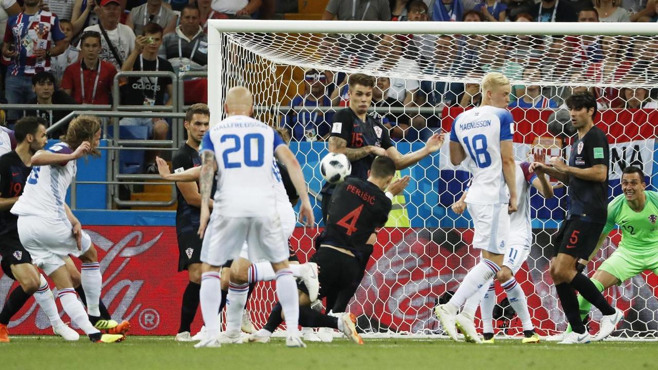 La Croazia di Perisic non fa sconti