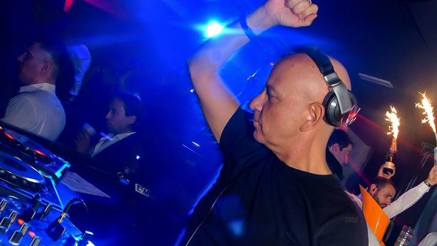 Il dj Nello Simioli