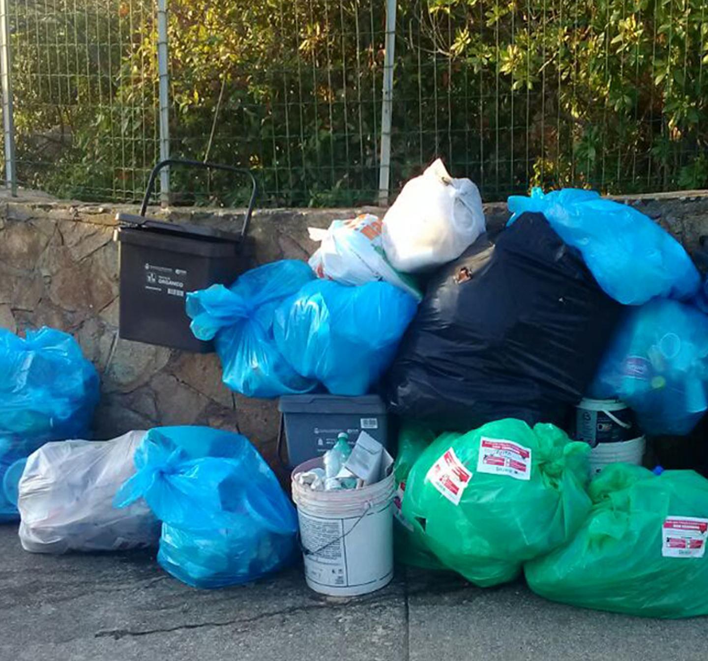 Rifiuti, il piano B è una società in house 