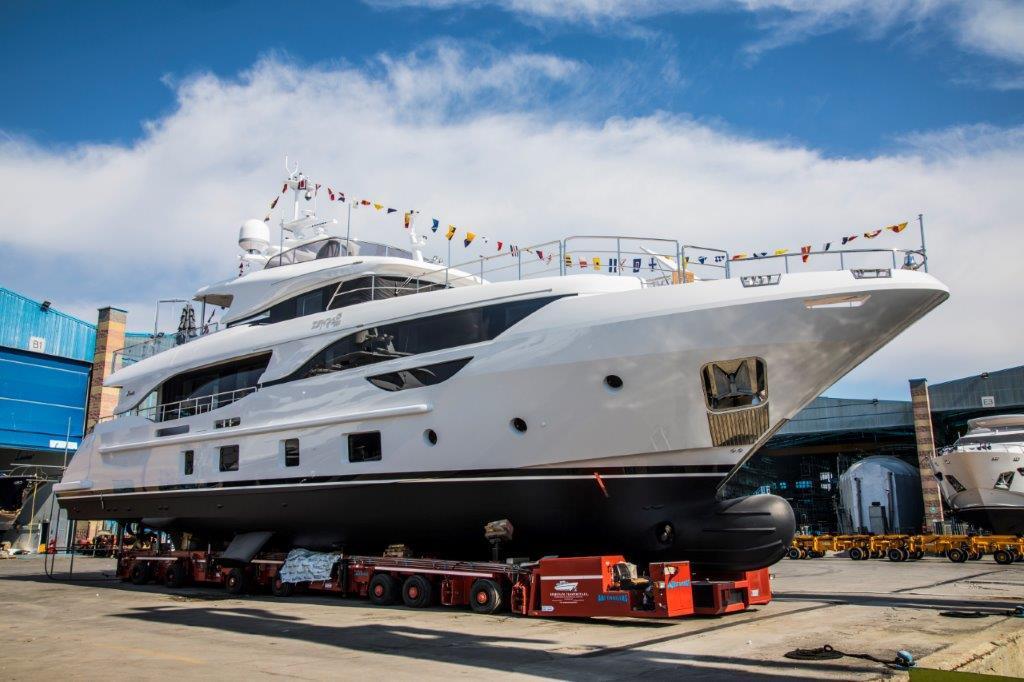 Benetti vara Delfino '95