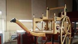 Testa d’ariete come timone Fascino del calesse etrusco