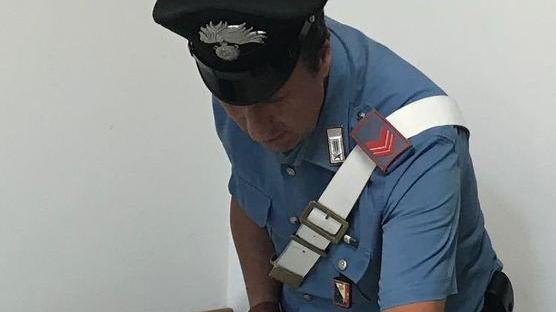 Spacciava nel circolo durante le partite in tv