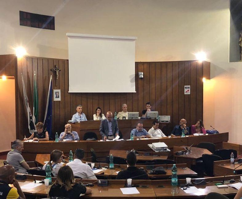 Esame del consuntivo con battuta sessista 