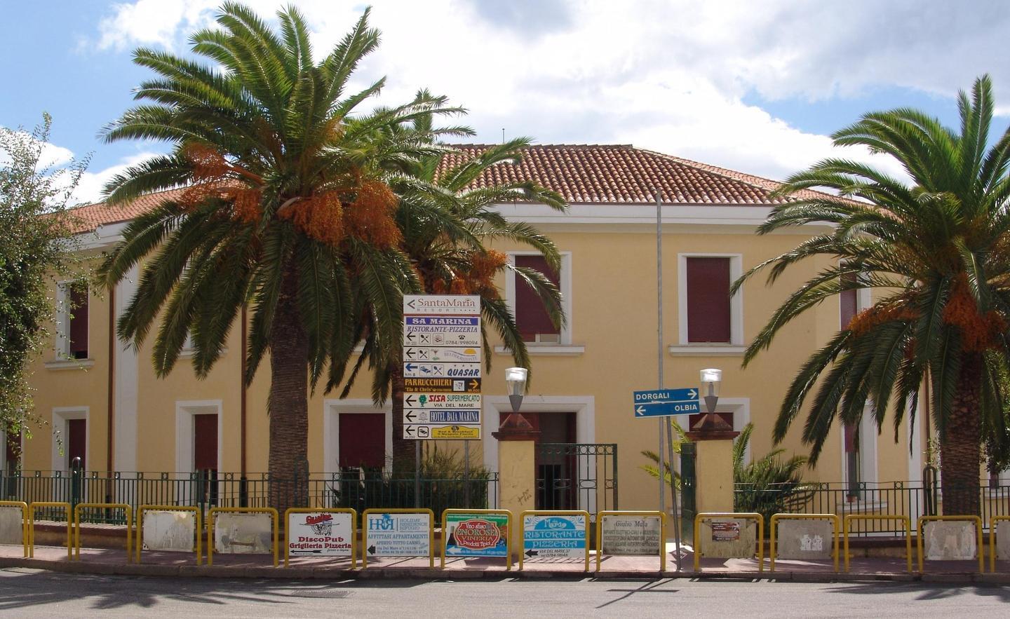 Parco giochi a scuola scoppia la guerra tra giunta e dirigente 