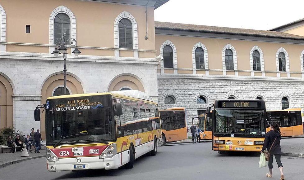 Rivoluzione sui bus Da domenica biglietti più cari a Pisa e provincia 