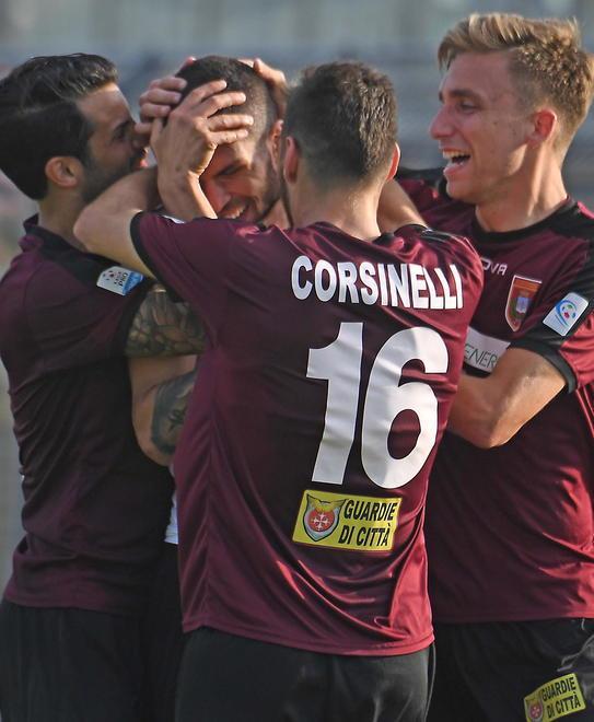 Pontedera, blitz di Giovannini Arrivano tre nuovi giocatori 
