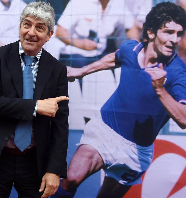 Su il sipario al Forte sulla mostra itinerante dedicata a Pablito 