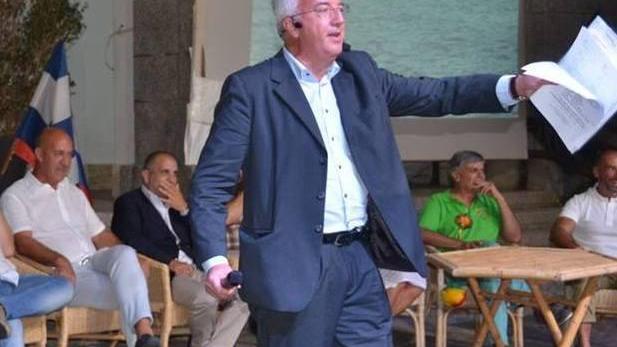 L’editto di Borghini su Mastracca Il cronista non presenta il palio