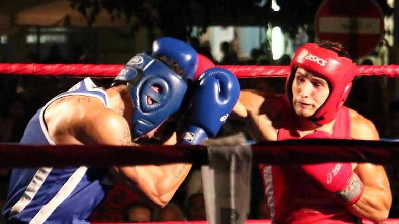 Piazza Betti diventa un ring sotto le stelle