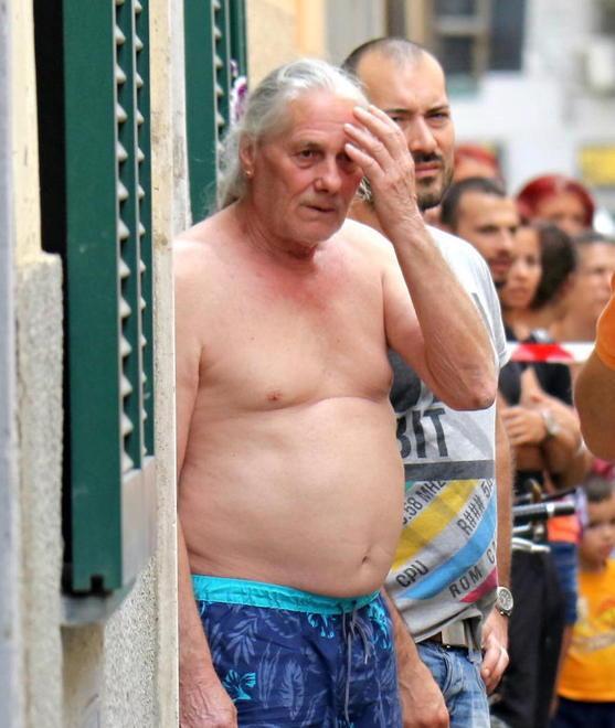 «Dopo il boato sono uscito e l’ho vista: era in fiamme»