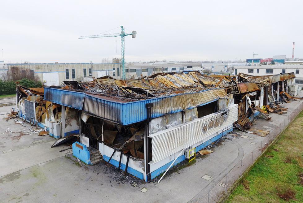 «Non c’è stato il dolo» Archiviata l’inchiesta sul rogo alla Bofrost 